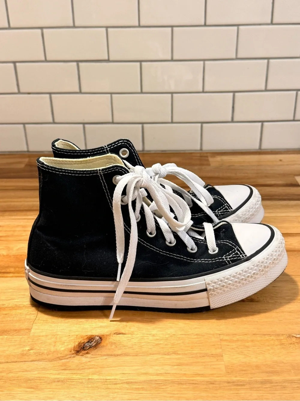 Converse Black & White High-Top Kids Sneakers platform size Y4